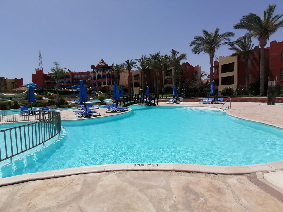 Pool SUNRISE Cardina Resort
