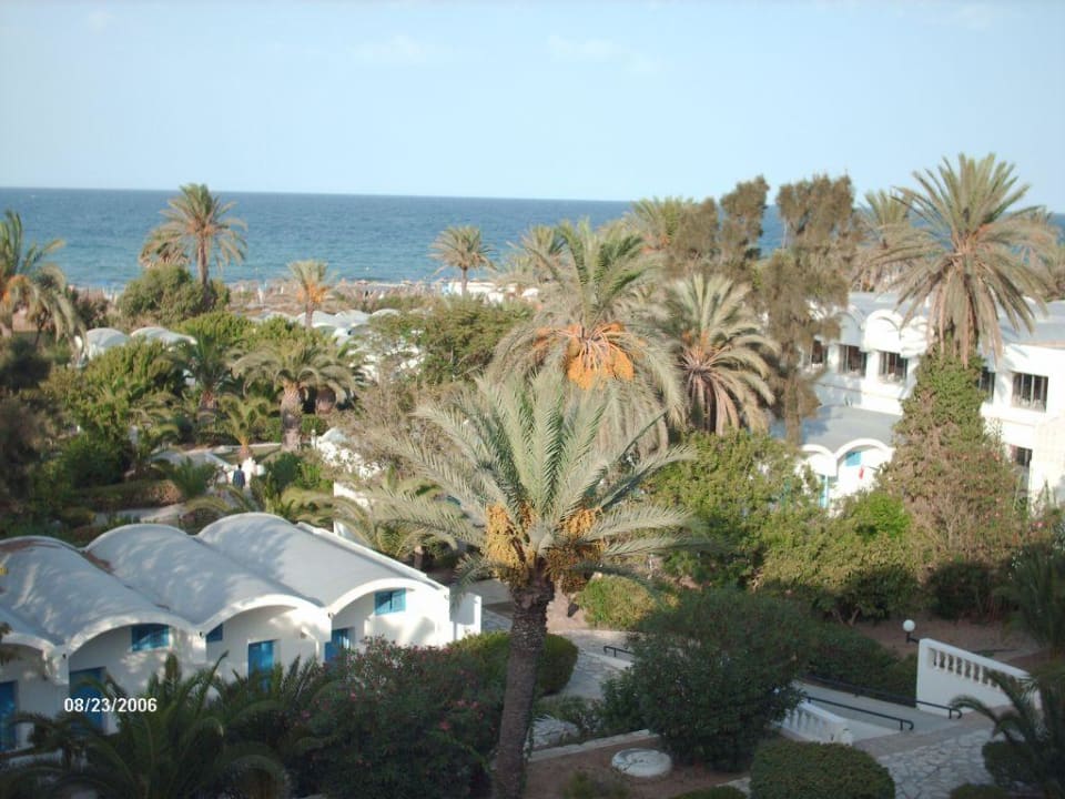 Blick nach rechts vom Balkon Hotel Coralia Jawhara Palm Beach