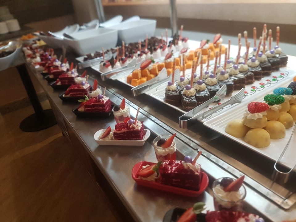 Gastro Three Corners Sea Beach Resort