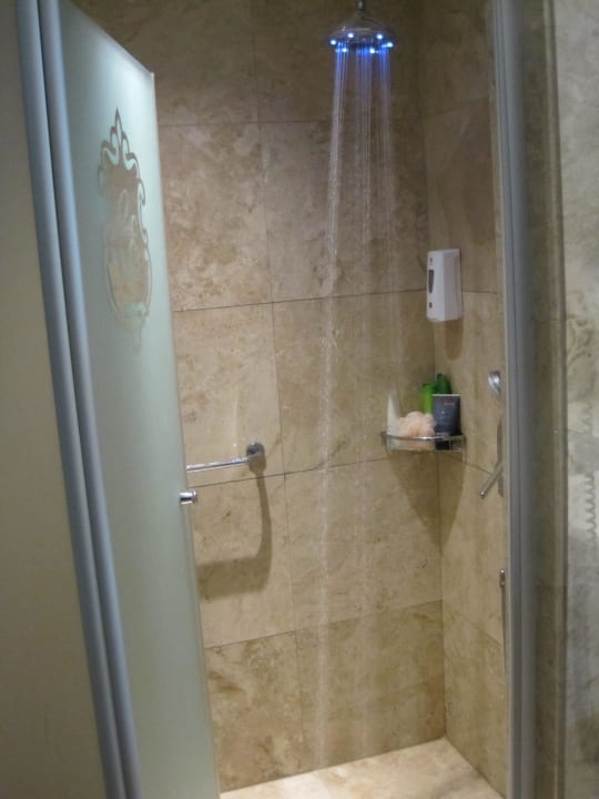Dusche Commodore Elite Suites & Spa - Adults only