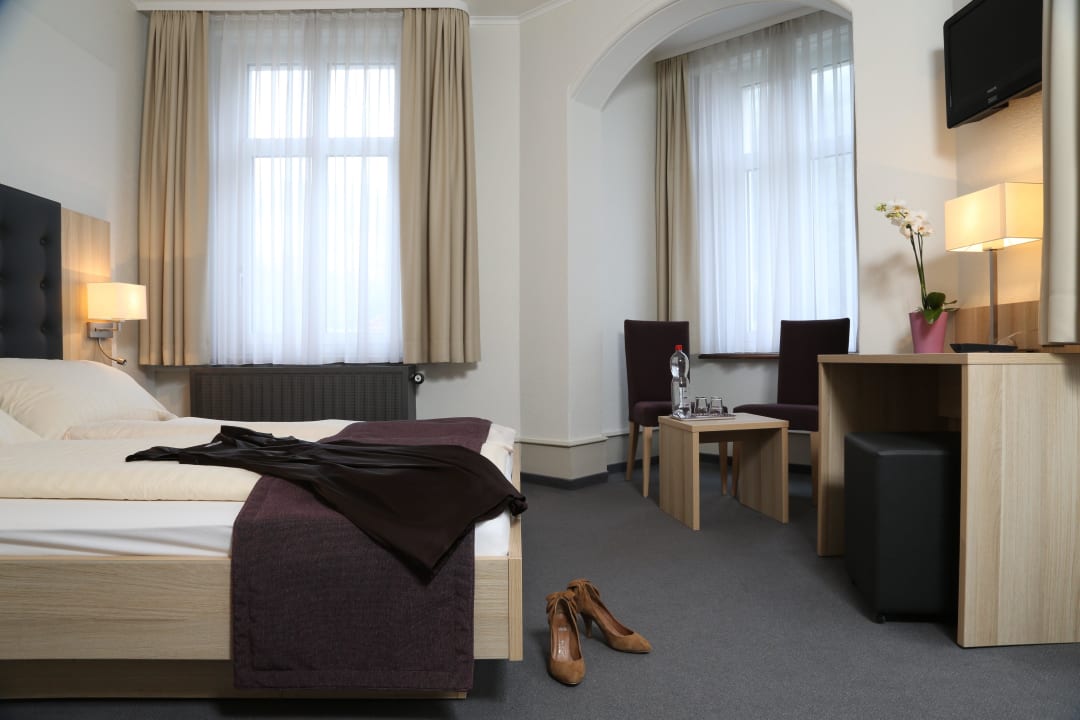 Superior Doppelzimmer Hotel Lötschberg