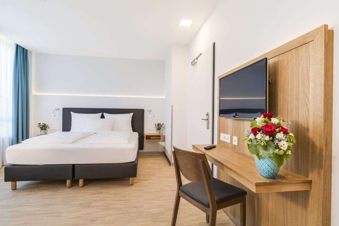 Zimmer Hotel-Etage Apfelrot