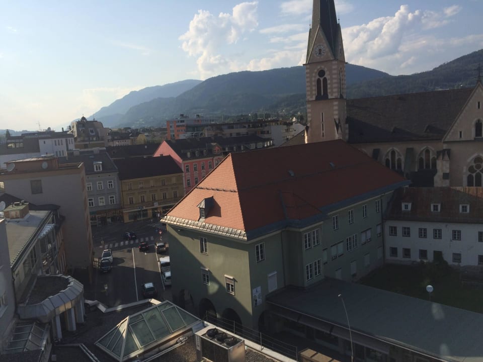 Ausblick aus Zimmer voco Villach
