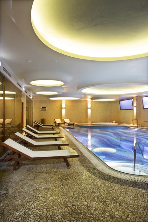 Pool Ramada by Wyndham Athens Attica Riviera