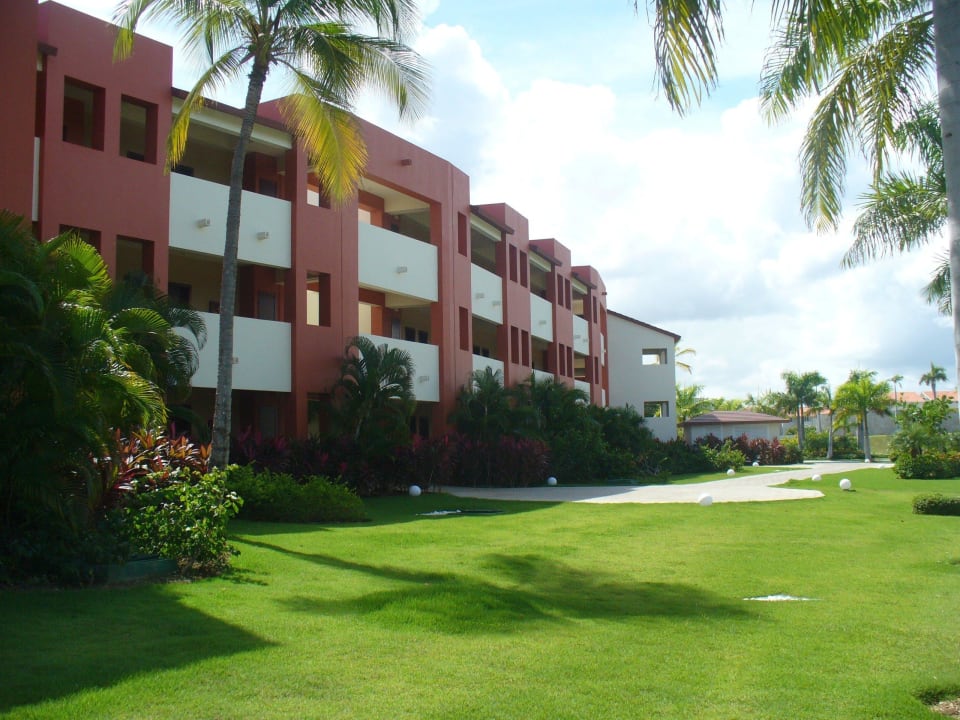 Hotelteil in zweiter Reihe - tropical Rooms Dreams Royal Beach Punta Cana