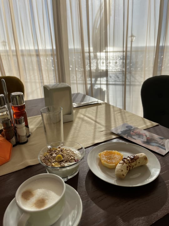 Gastro Hotel Palace, Sunny Day Resort