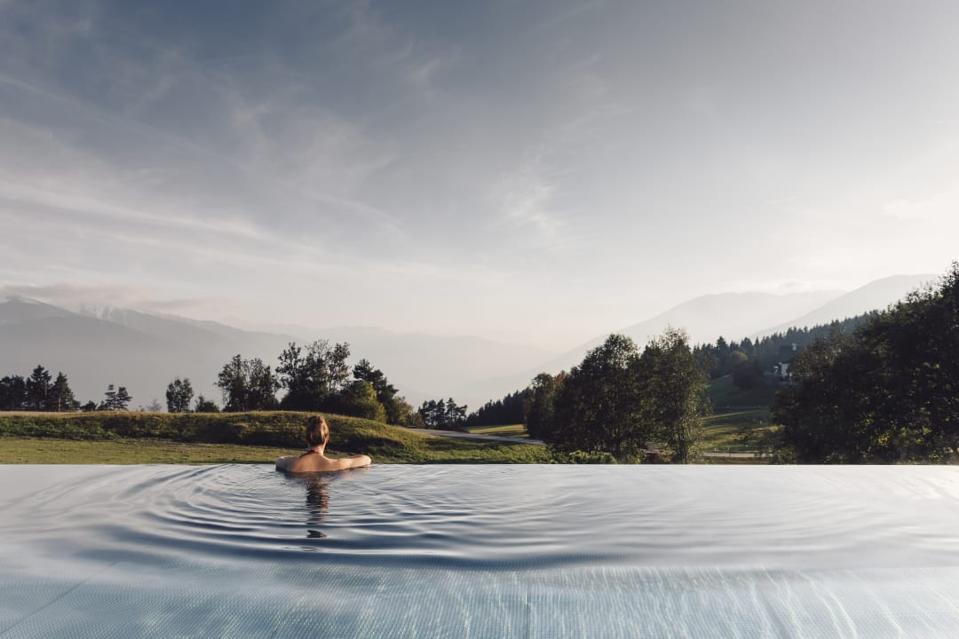 Pool Hotel Milla Montis