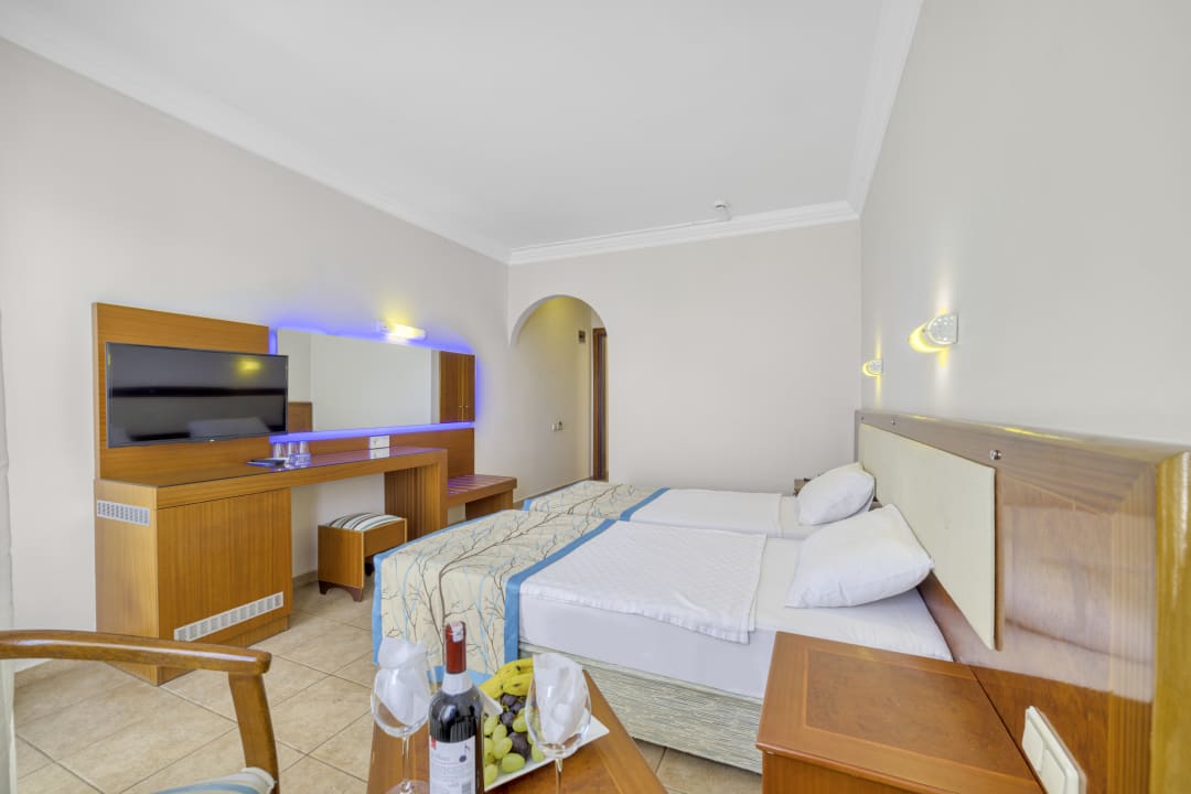 Zimmer Hatipoglu Beach Hotel