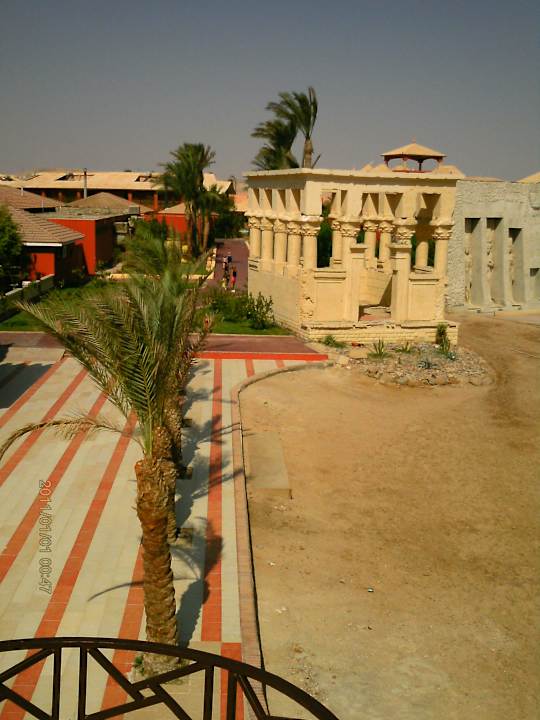 Freilichtbühne Pickalbatros Alf Leila Wa Leila Resort - Neverland Hurghada