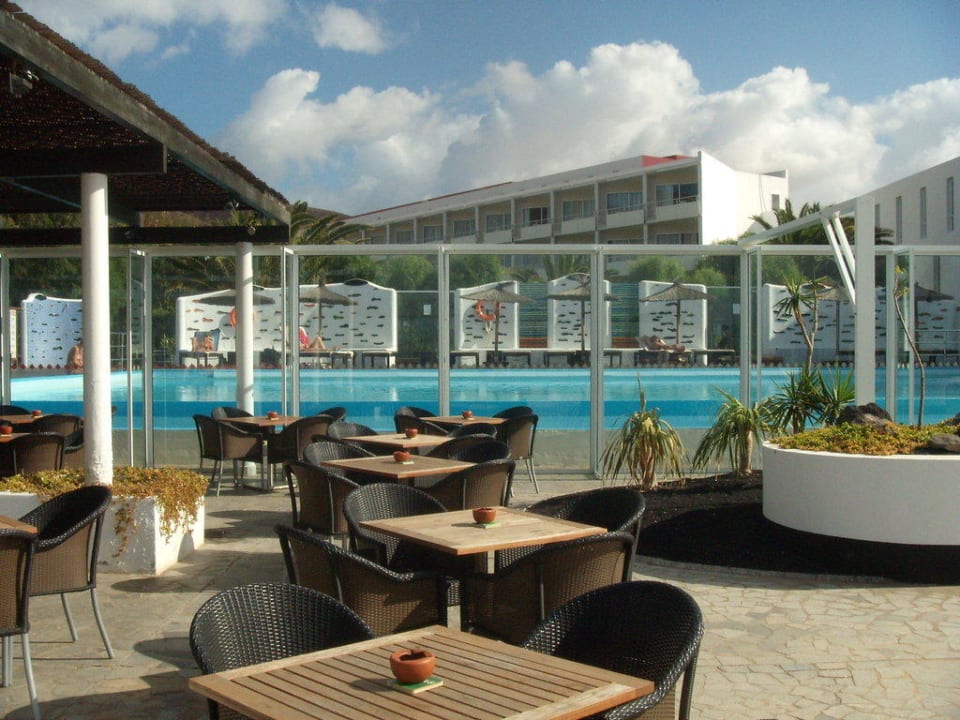 2 Pool von oben und Snackbar allsun App.-Hotel Esquinzo Beach