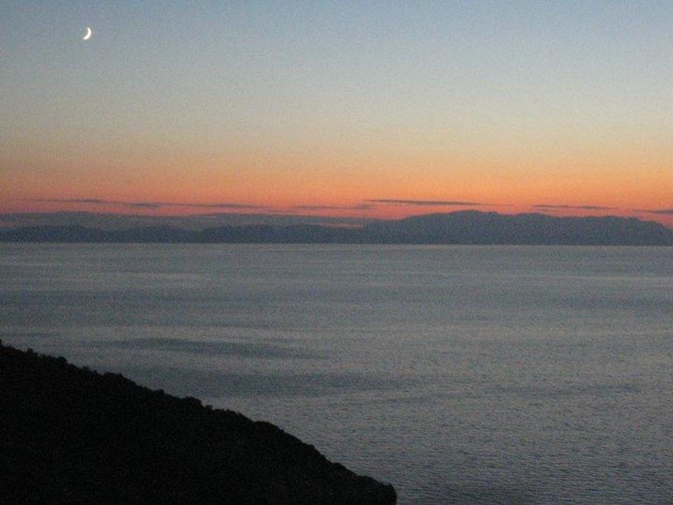 Mond Ladonia Hotels Adakule