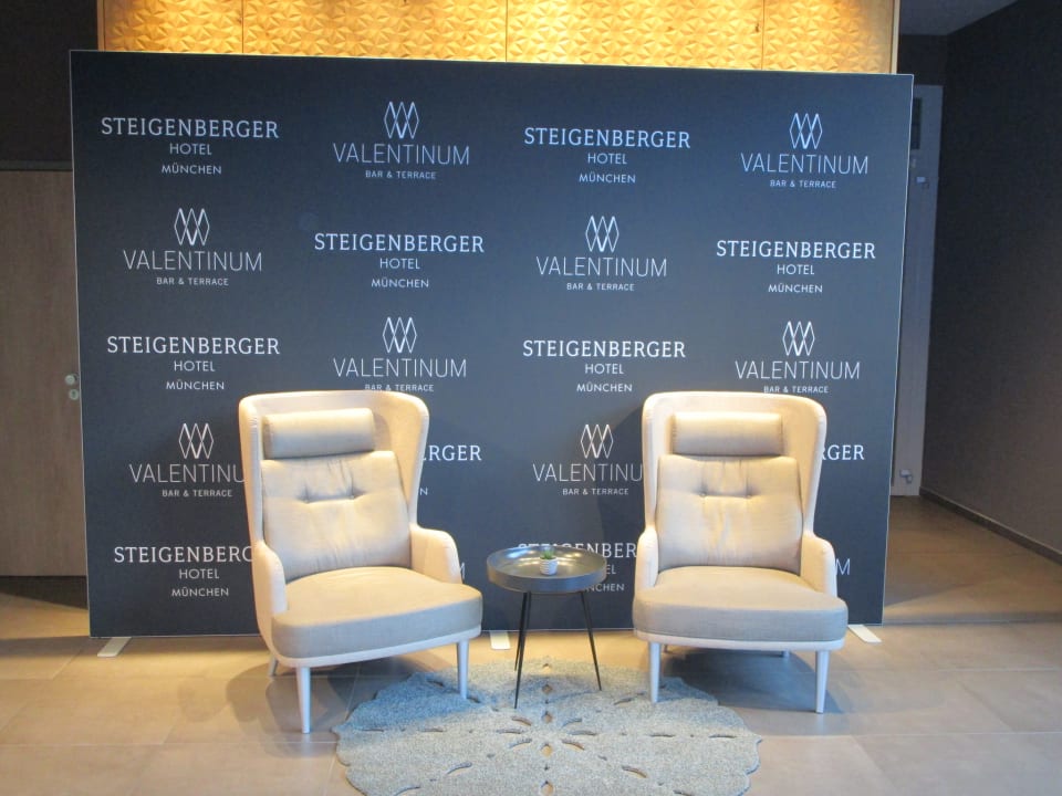 Lobby Steigenberger Hotel München