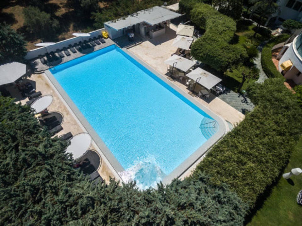 Poolside Hotel Le Palme