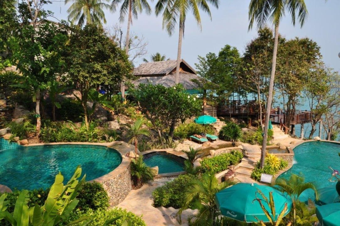 Teile der Poolanlage Panviman Resort Koh Phangan