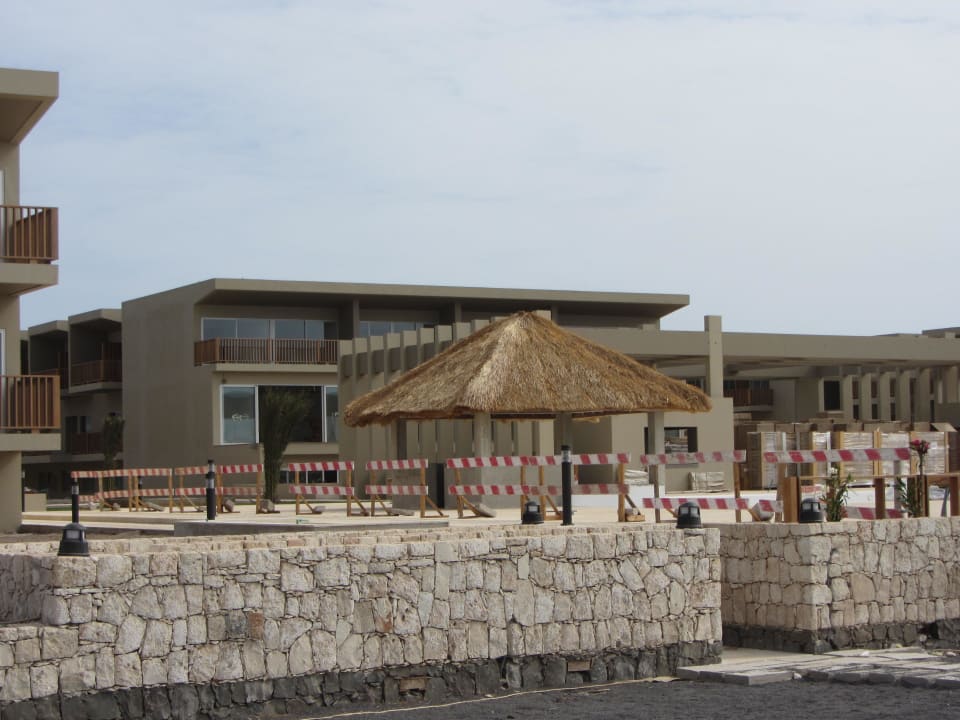 Zukünftige Poolbar Oasis Salinas Sea