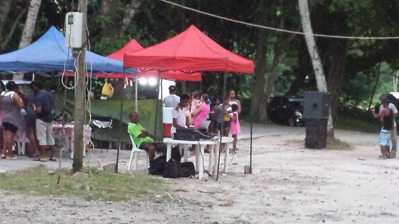 Jeden Samstag an der Strandpromenade Beau Vallon Berjaya Beau Vallon Bay Resort & Casino