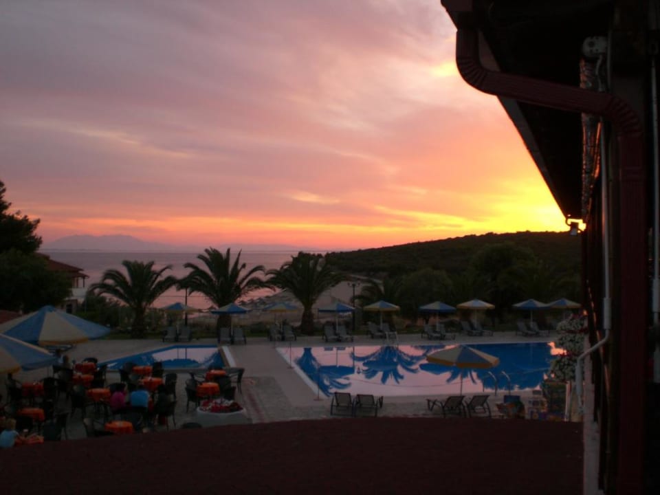 Poolbar Blue Dolphin Resort Hotel