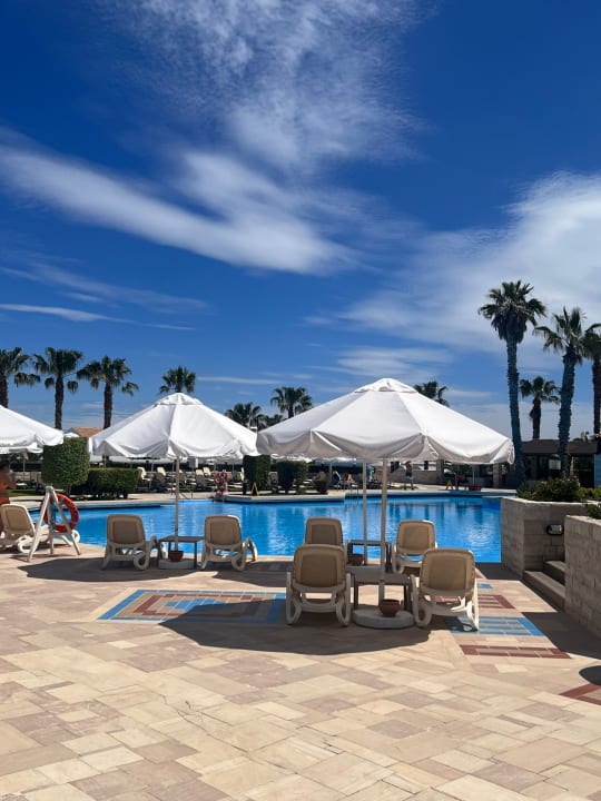 Pool Mitsis Royal Mare