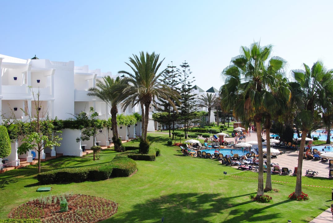 Basen i ogród Iberostar Waves Founty Beach