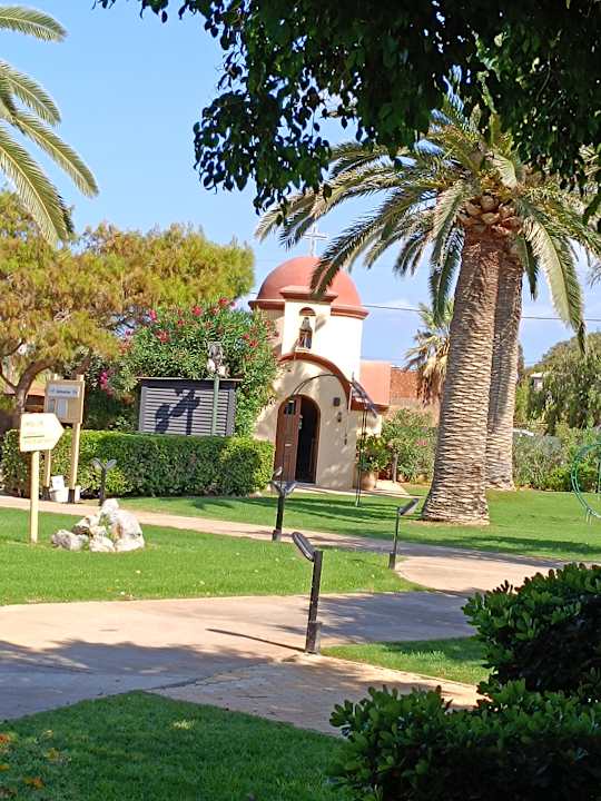 Gartenanlage Anissa Beach & Village