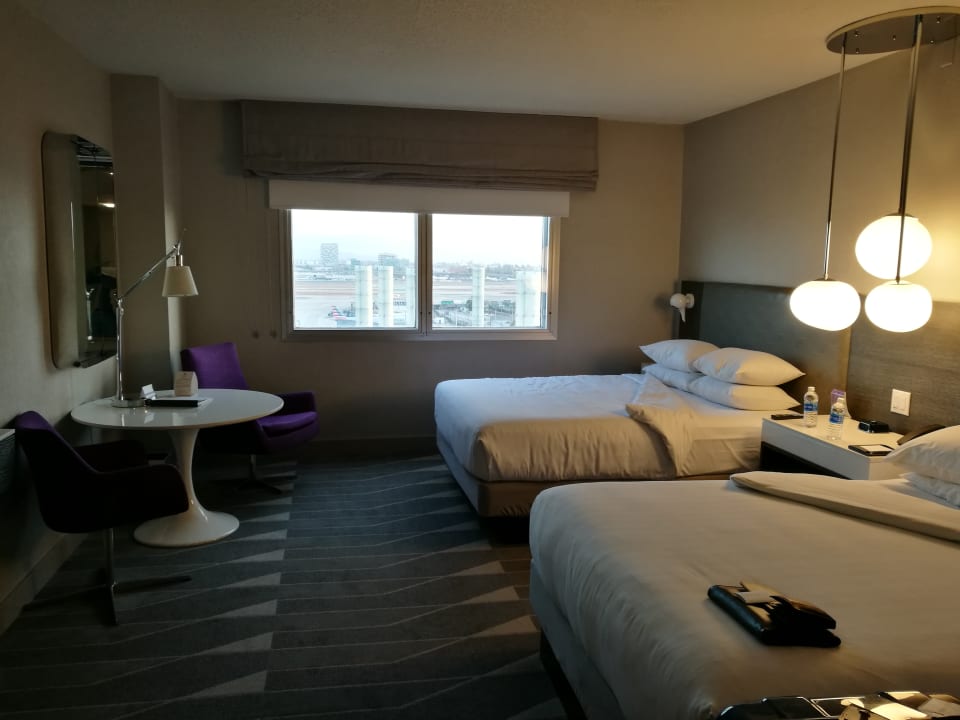 Zimmer Hyatt Regency Los Angeles International Airport