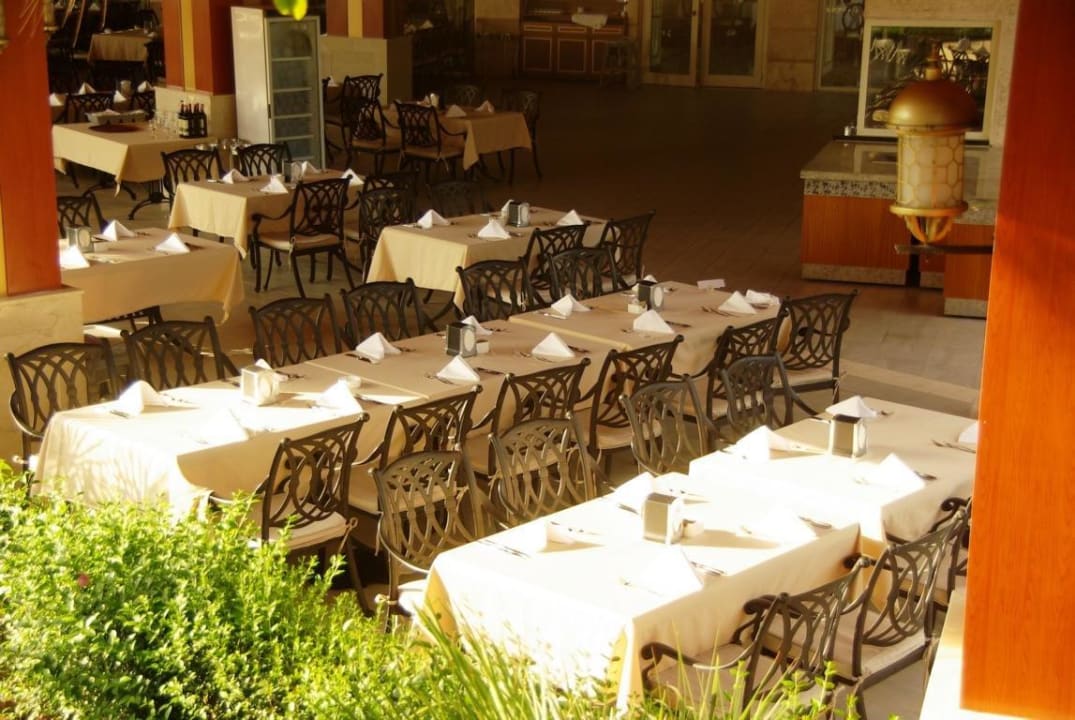 Restaurantbereich aussen Diamond Excellence Resort & Spa