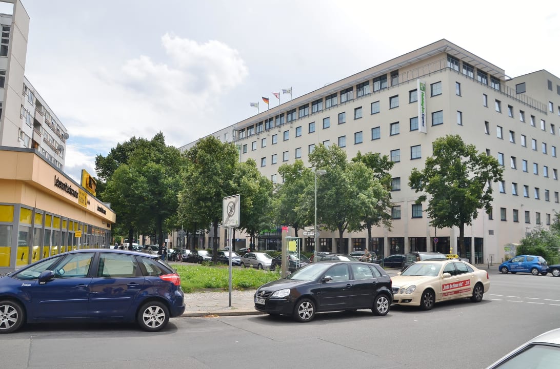 Straßenansicht Holiday Inn Express Berlin City Center