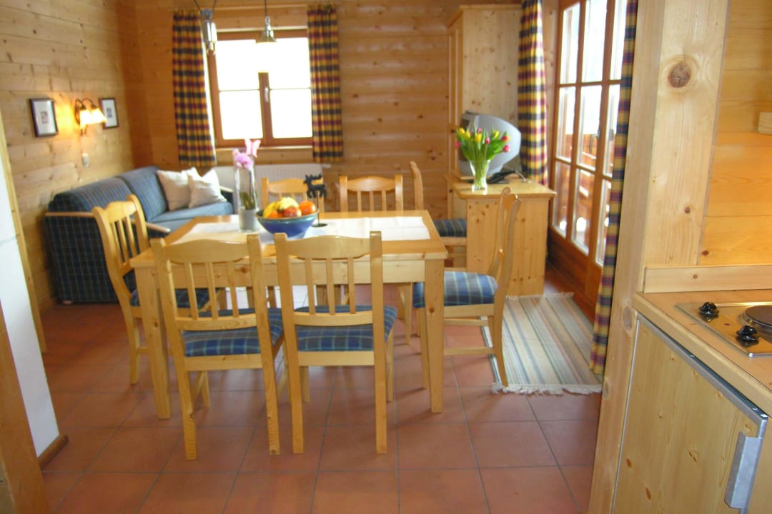 Wohnbereich Bio-Blockhaus Bauerndörfl Rindereben