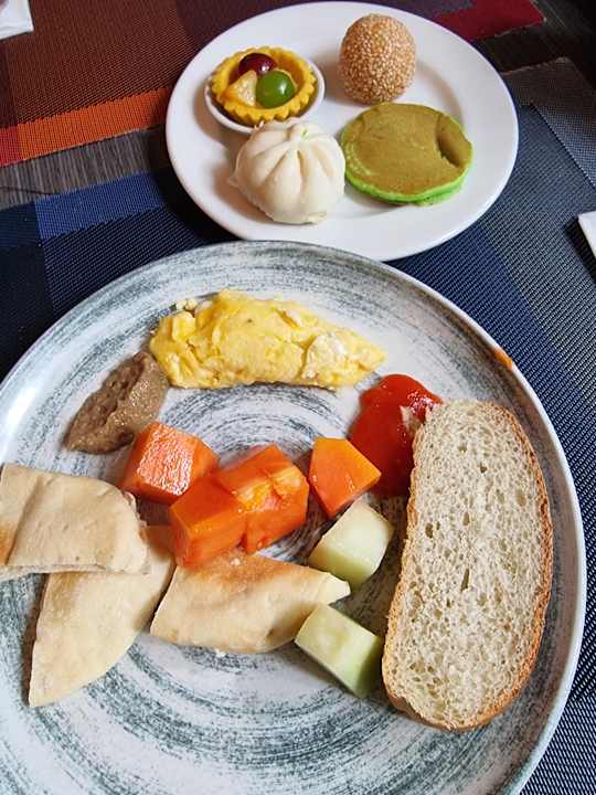 Zimmer Novotel Jakarta Mangga Dua Square