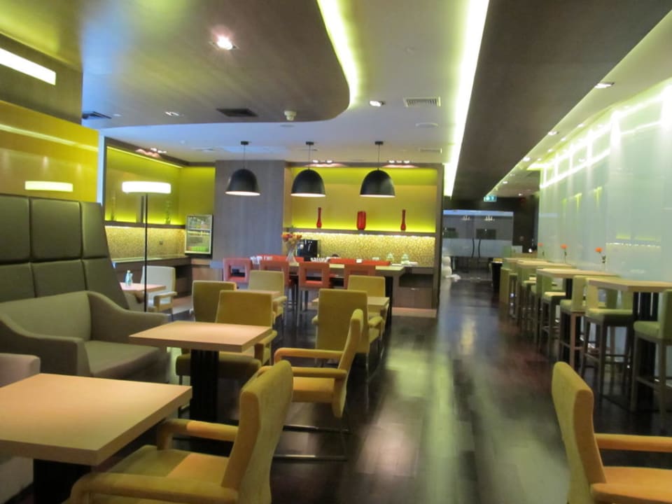 Executive Lounge Hotel Novotel Bangkok On Siam Square