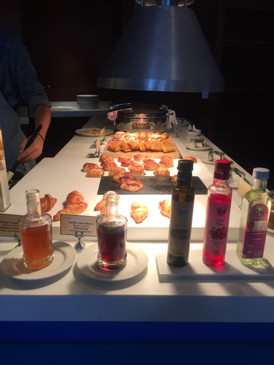 Frühstücksbuffet Lindos Blu, Luxury Hotel & Suites - Adults only