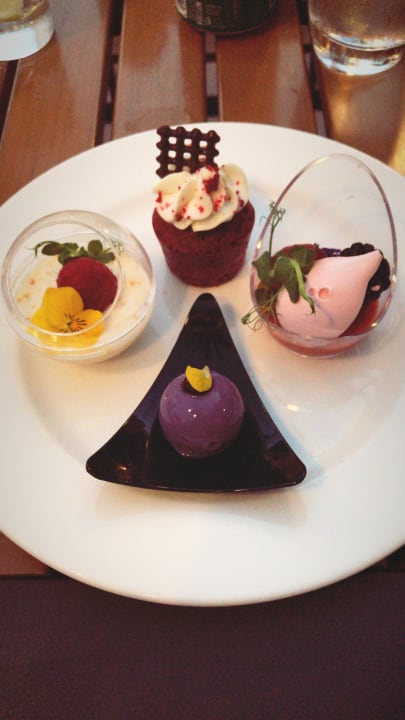 Gastro Atlantis, The Palm