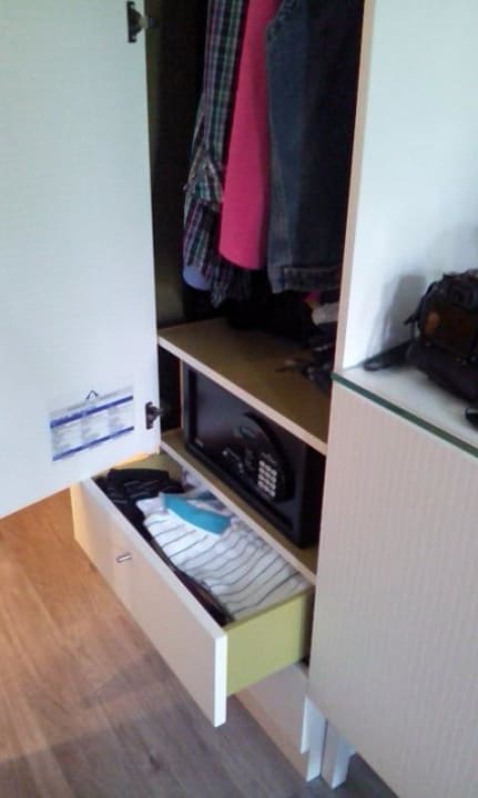 Der Schrank 2. Hotel Indigo Berlin - Ku'damm