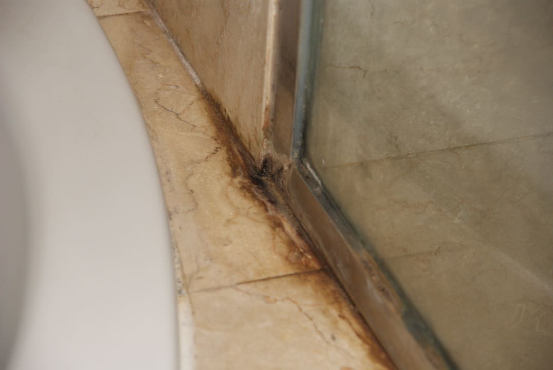 Schöne Eckwanne !!!! Nikko Bali Benoa Beach