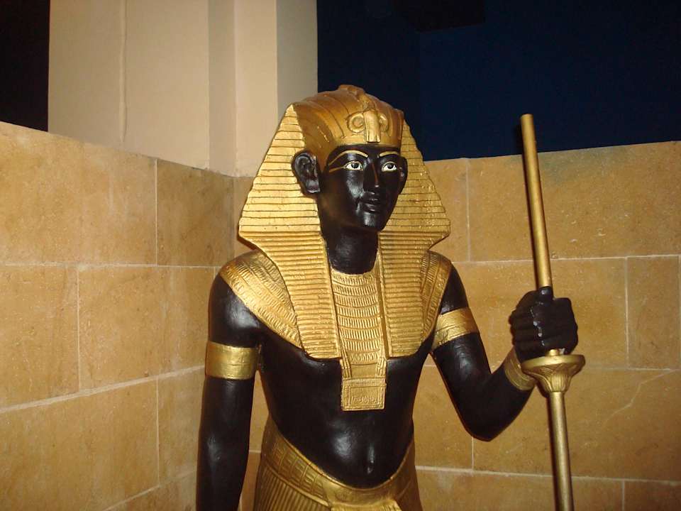 Hotel eigenes Museum Pickalbatros Alf Leila Wa Leila Resort - Neverland Hurghada