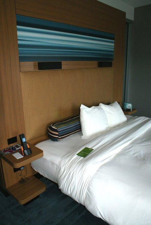 Kingsize-Bett Hotel Aloft Chicago O'Hare