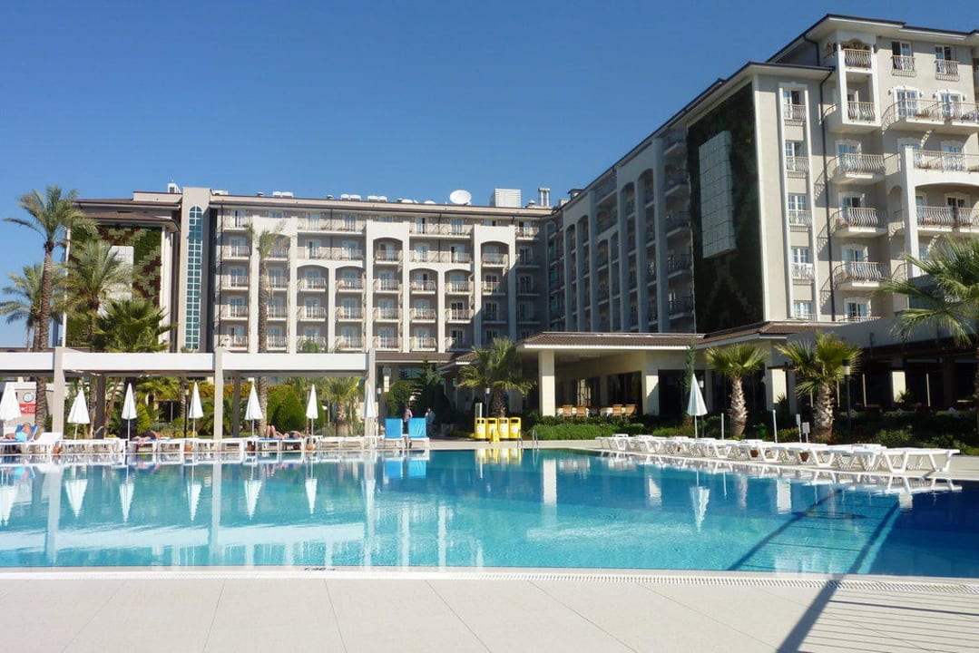 Pool mit Hotel Sunis Elita Beach Resort & Spa