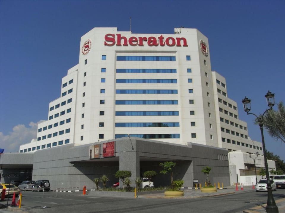 Außenansicht Landseite Sheraton Jumeirah Beach Resort