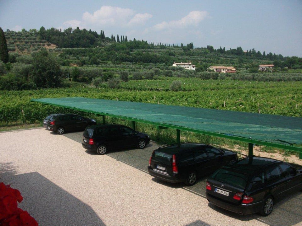 Parcheggio Agriturismo La Rocca Agriturismo La Rocca