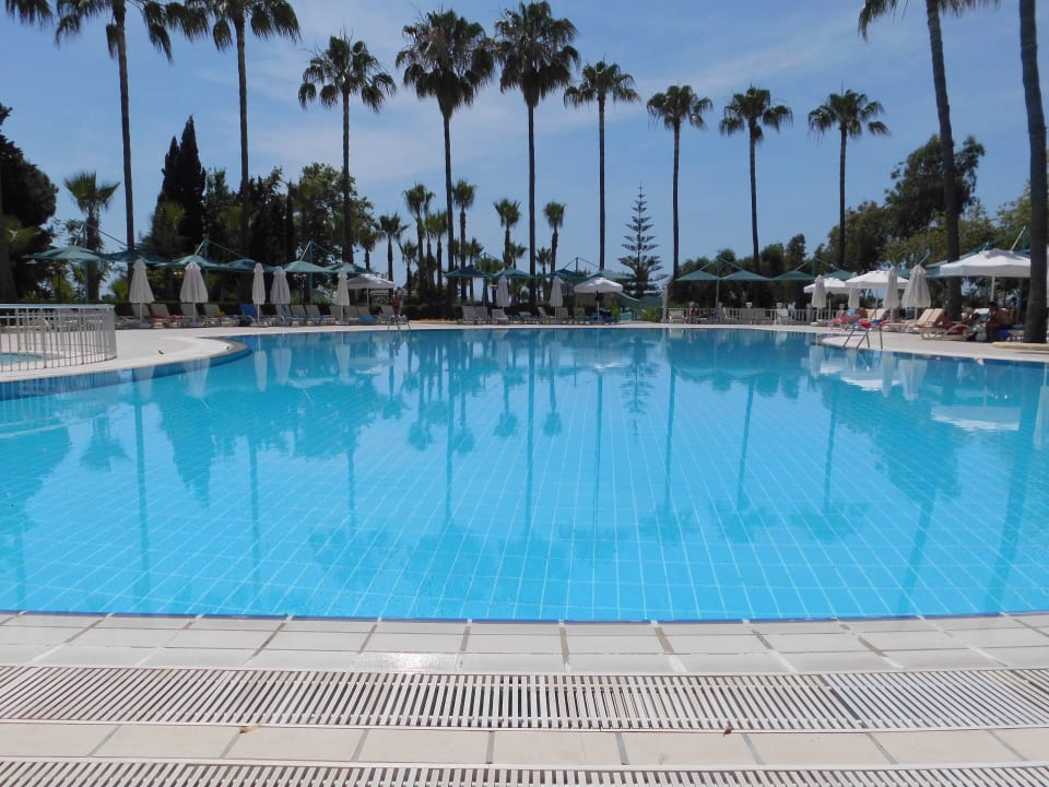 Pool Iz Flower Side Beach Hotel