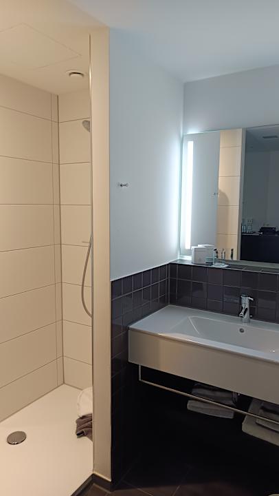 Zimmer V8 Hotel Classic Motorworld Region Stuttgart