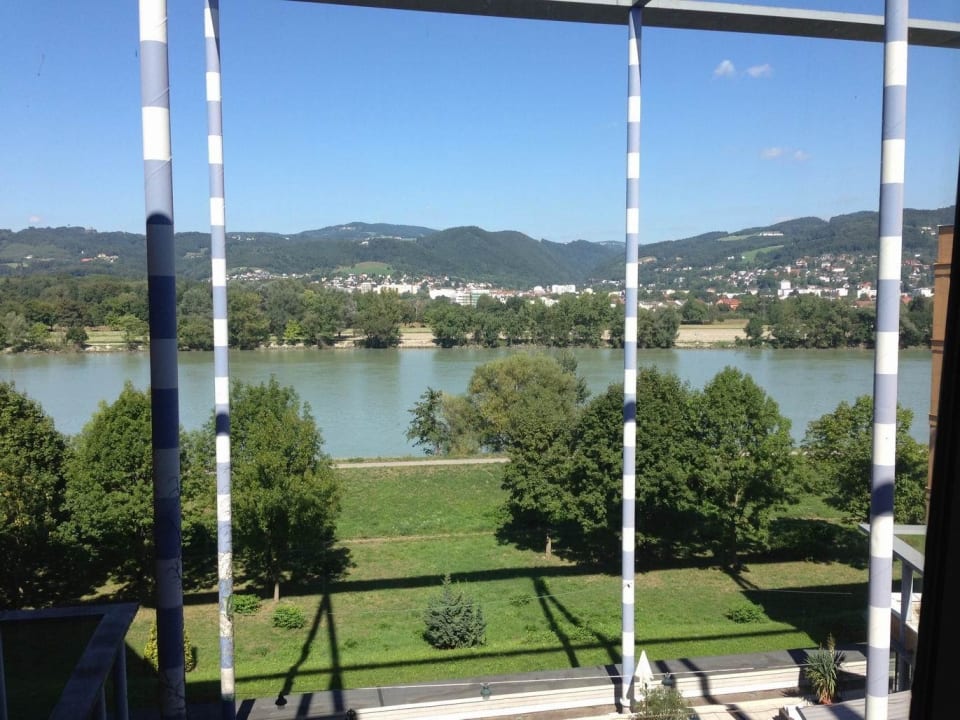 Wunderschöne Aussicht Hotel Donauwelle Linz