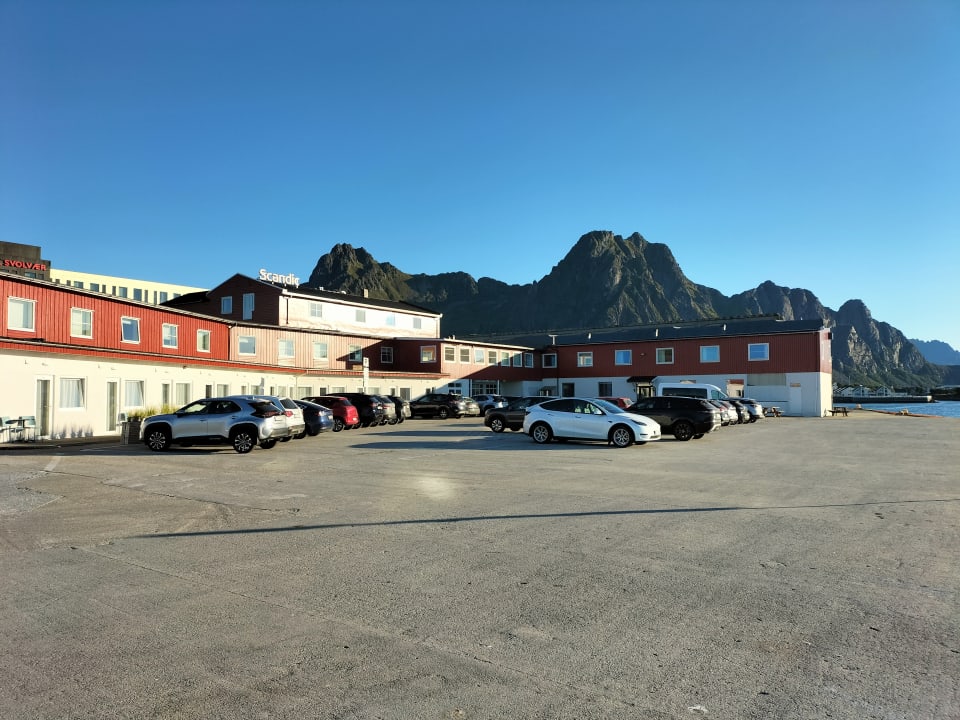 Außenansicht Scandic Vestfjord Lofoten