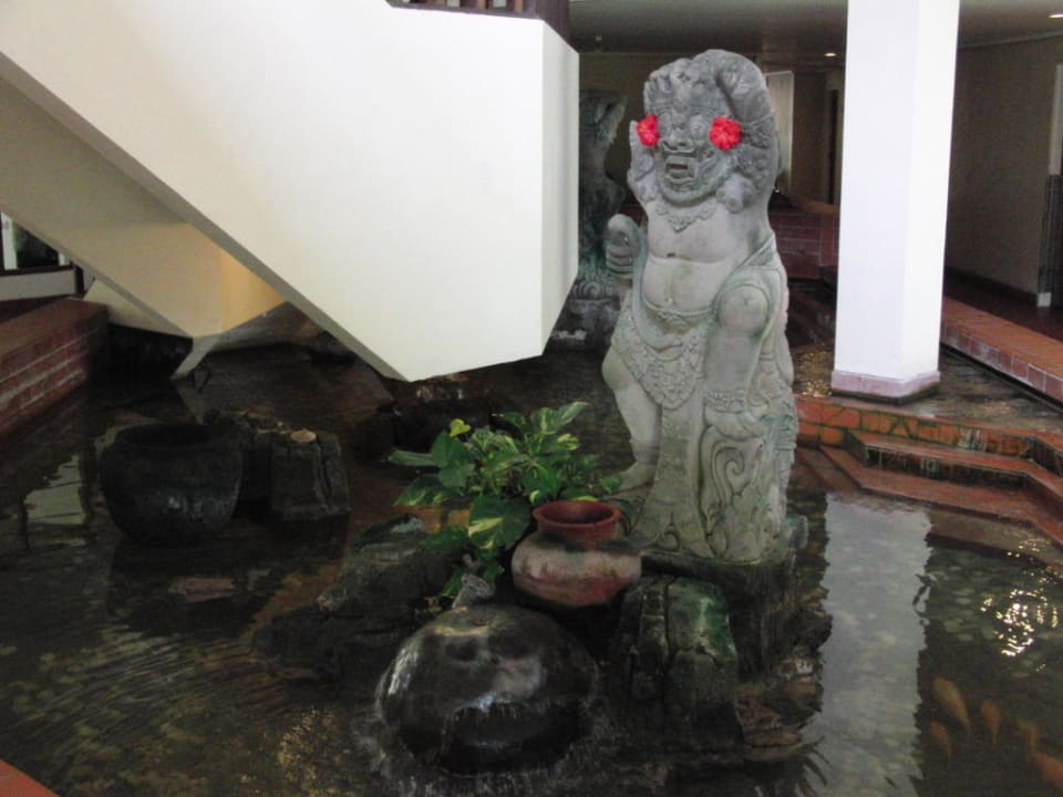 Innenhof des Hotels  Prama Sanur Beach Bali