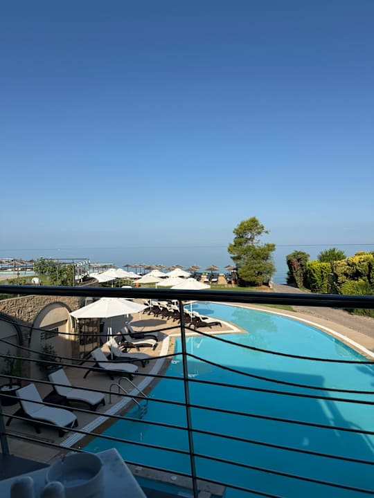 Pool Istion Club & Spa