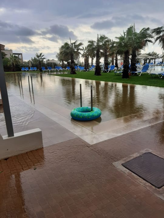 Pool Lyttos Beach Hotel