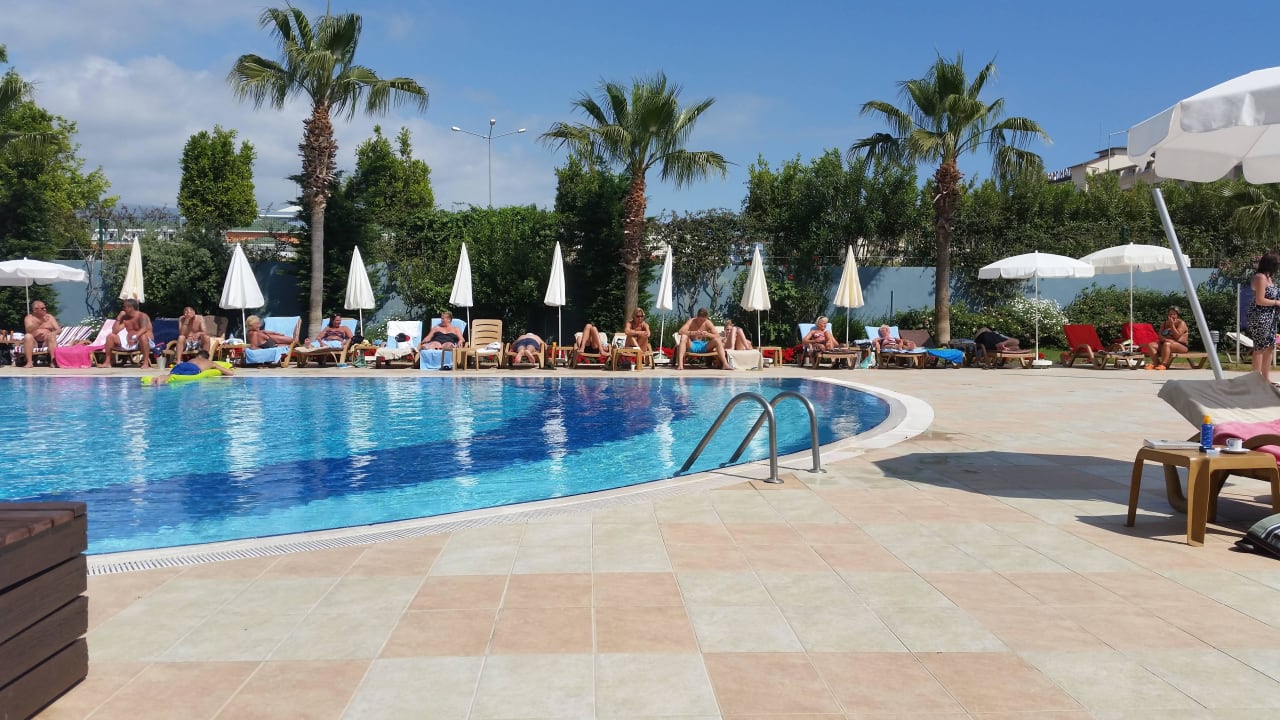  Pool 1 Solivia Hotel