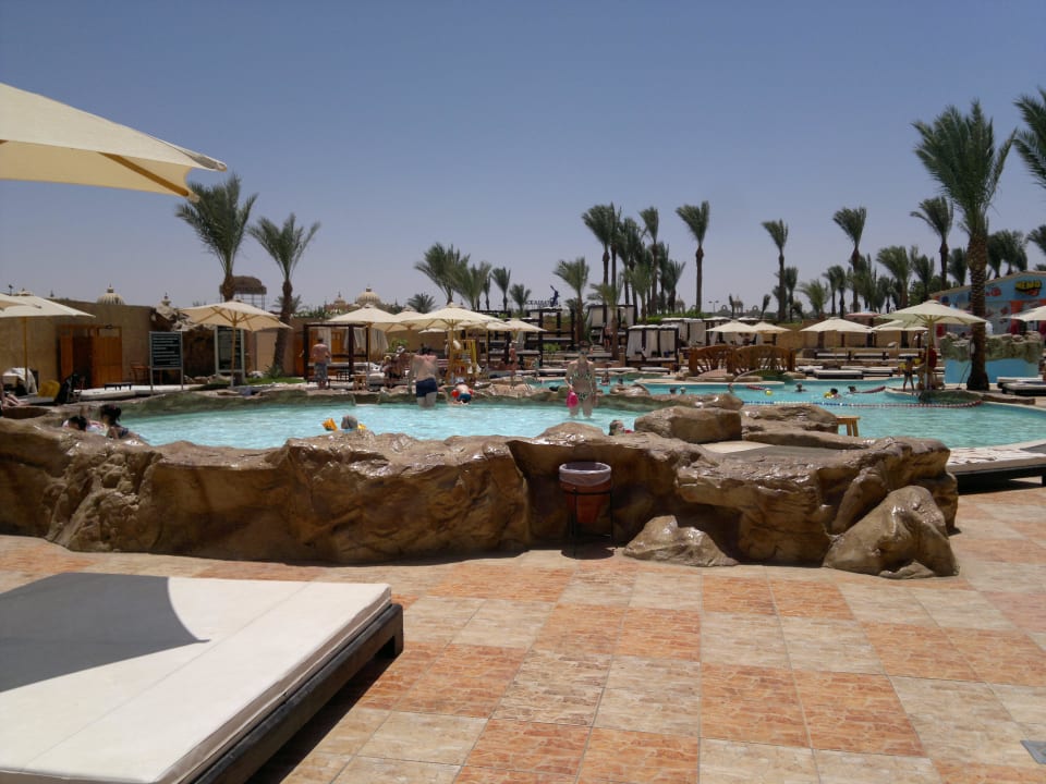 Eine von den viele Poolanlagen  Pickalbatros Dana Beach Resort - Hurghada