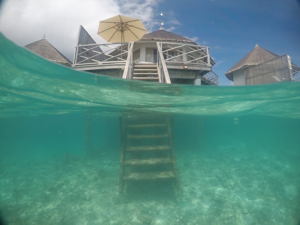 Zimmer Angaga Island Resort