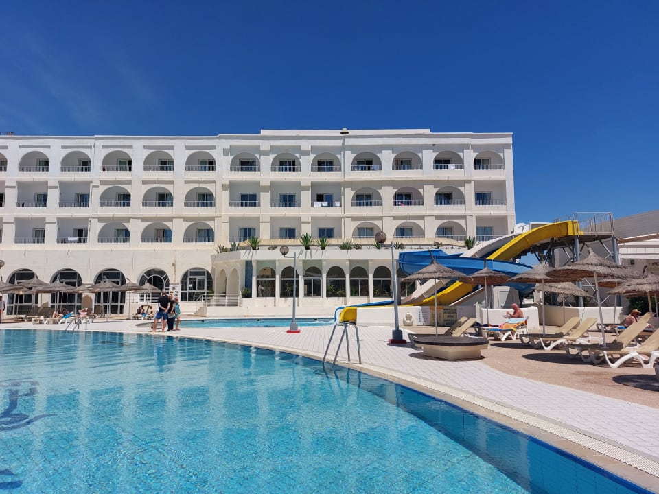 Pool El Mehdi Beach Resort